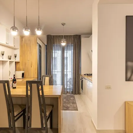 Apartment Luxury Near To The Old Town With Free Parking By Mm Host *