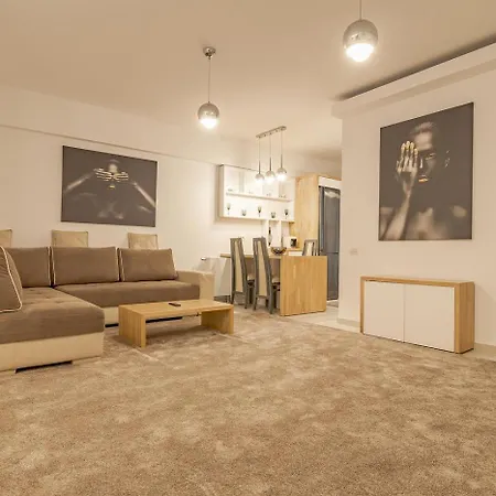 Luxury Near To The Old Town With Free Parking By Mm Host * Brașov